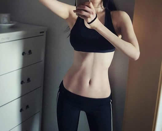 好身材马甲线图片：女生健身图片