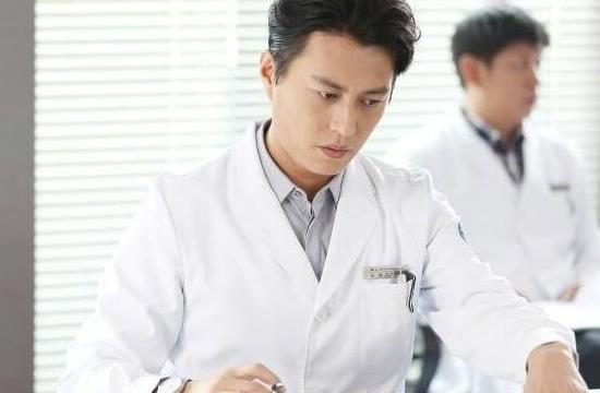 靳东主演的电视剧有哪些？靳东演的好看的电视剧