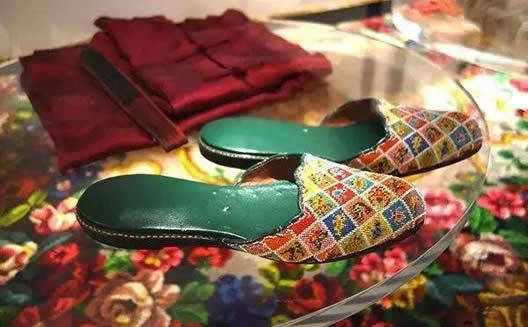 求解娘惹是什么意思？娘惹文化分别是哪些