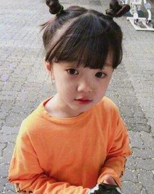 女孩剪什么短发发型好看，今年流行的小女孩发型图片