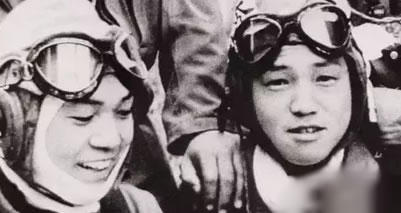 诡异的笑脸图片大全(1990微笑狗图片死了人真的吗)