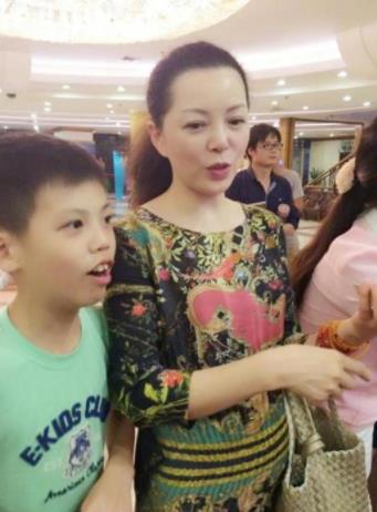 汪涵能有今天全靠仇晓当初一句话:汪涵仇晓什么关系
