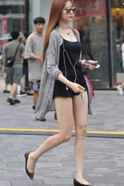 重庆最美女孩什么梗:重庆最美女孩吓人视频怎么回事