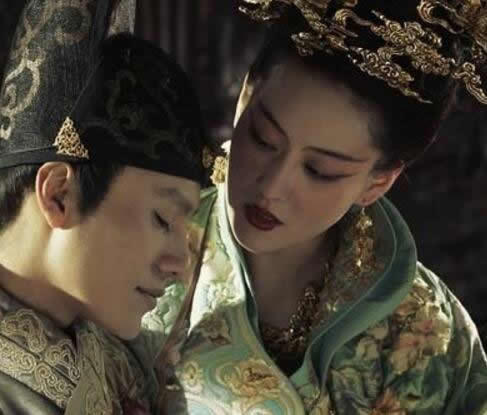 张馨予演过的电视剧：张馨予电影电视剧剧情剧照盘点