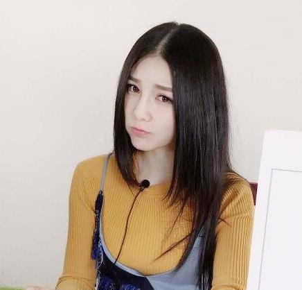 本兮图片:歌手本兮未公开的照片(诡异图片)