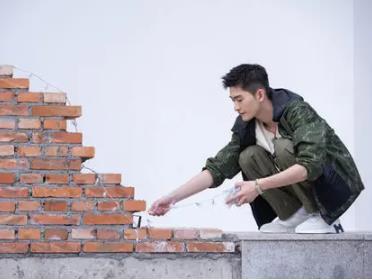 张翰孟子义太好嗑了 张翰在战狼2有什么角色