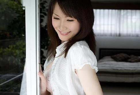 大桥未久作品图片：甜美清纯大桥未久三围资料简介
