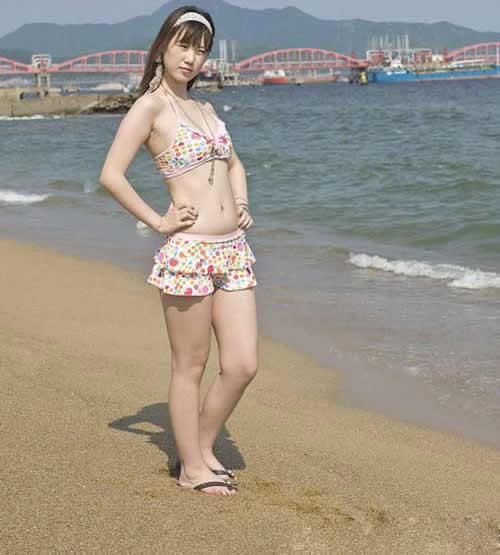 人体模特张筱雨图片：中国第一人体模特张筱雨生活照