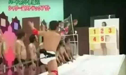 日本成人综艺：日本深夜剧综艺节目污点十足（图）