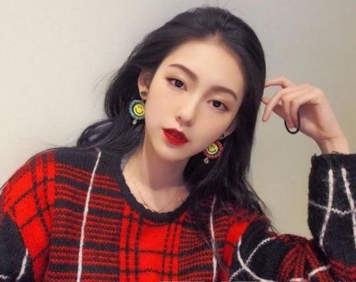 2018春季流行的中长发发型 立马变时髦精