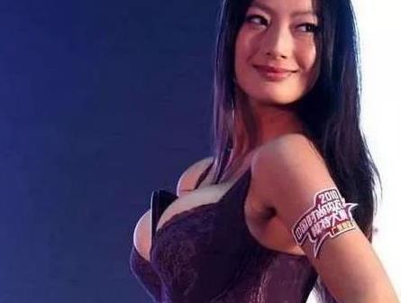 王李丹妮一路向西剧照：乳神王李丹妮剧照