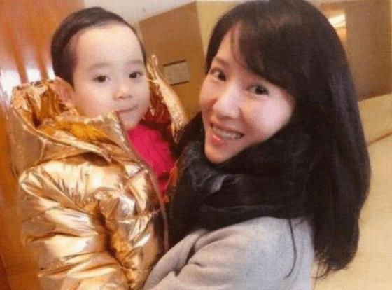 李念什么时候生的娃,李念是哪里人及资料