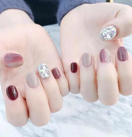 2018新款美甲图片欣赏：美甲款式图片欣赏（图）