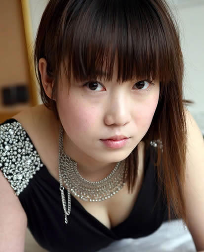 网上最红女模张筱雨简历：张筱雨生活写真（图）