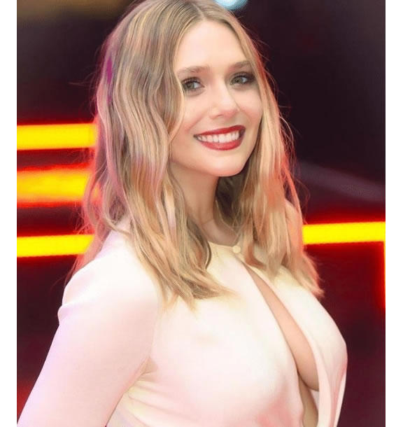 绯红女巫的胸为什么越来越大 这么好的身材为啥一直没凸显出