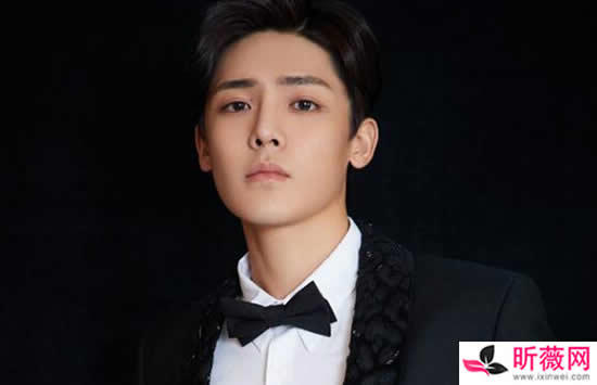 侯明昊真实家境曝光家里是干什么的 侯明昊和鹿晗什么关系