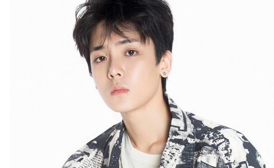 侯明昊个人资料简介：侯明昊和鹿晗关系及背景起底