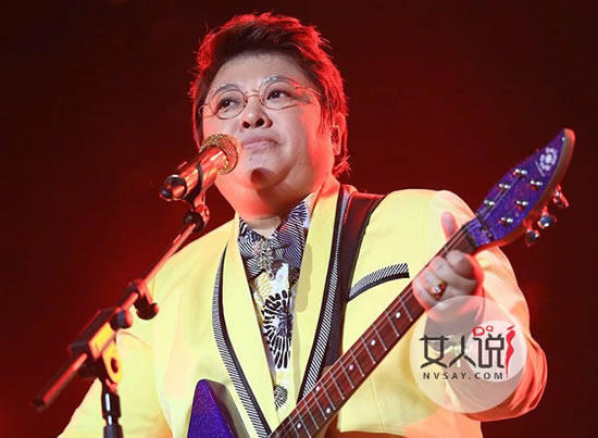 韩红管彤结婚接吻相片：秘密隐婚背后的惊人真相揭秘