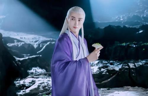 东华帝君是什么级别，级别比天君和狐帝高