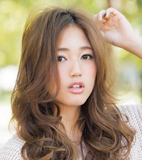 6款长卷发发型推荐 让你美美过春夏（图）