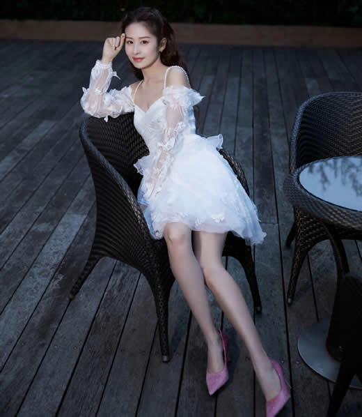 颖儿是谁个人资料 颖儿的身高三围写真图片