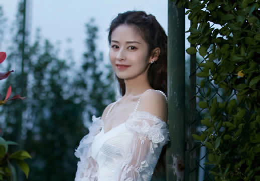 颖儿是谁个人资料 颖儿的身高三围写真图片