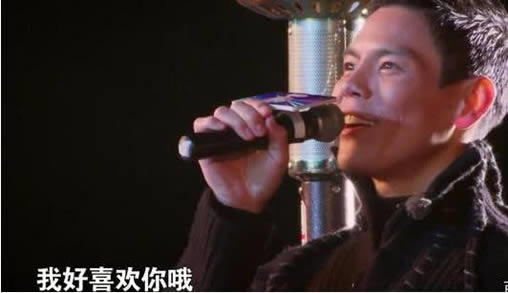 向佐公开表白郭碧婷画面曝光：郭碧婷这样回应向佐