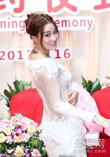 张馨予透视装盘点：身材好各种造型都性感（图）