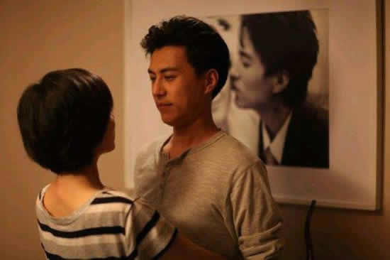 靳东坎坷情史曝光：第一任老婆江姗个人资料,现任老婆李佳