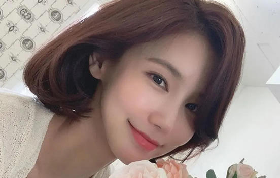 十大高颜值韩国r级女演员：大尺度电影作品图及简介