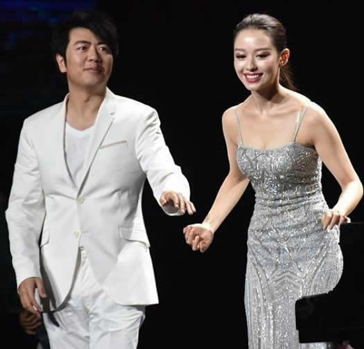 郎朗妻子吉娜·爱丽丝简介：吉娜·爱丽丝人美且会穿搭