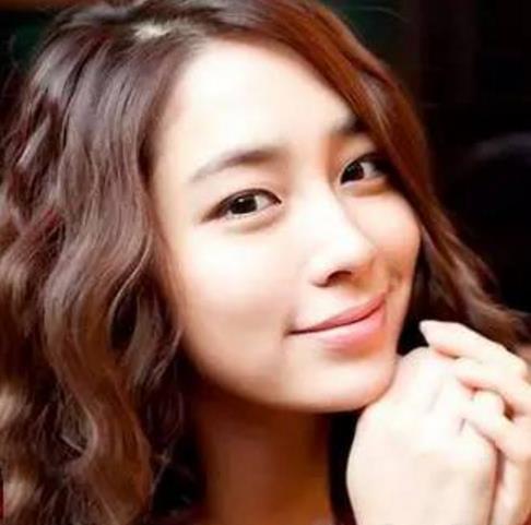 性感又可爱的潮人范儿蛋卷烫发分享（图）