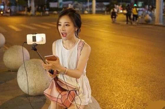 冯提莫男朋友叫什么名,冯提莫本名及资料